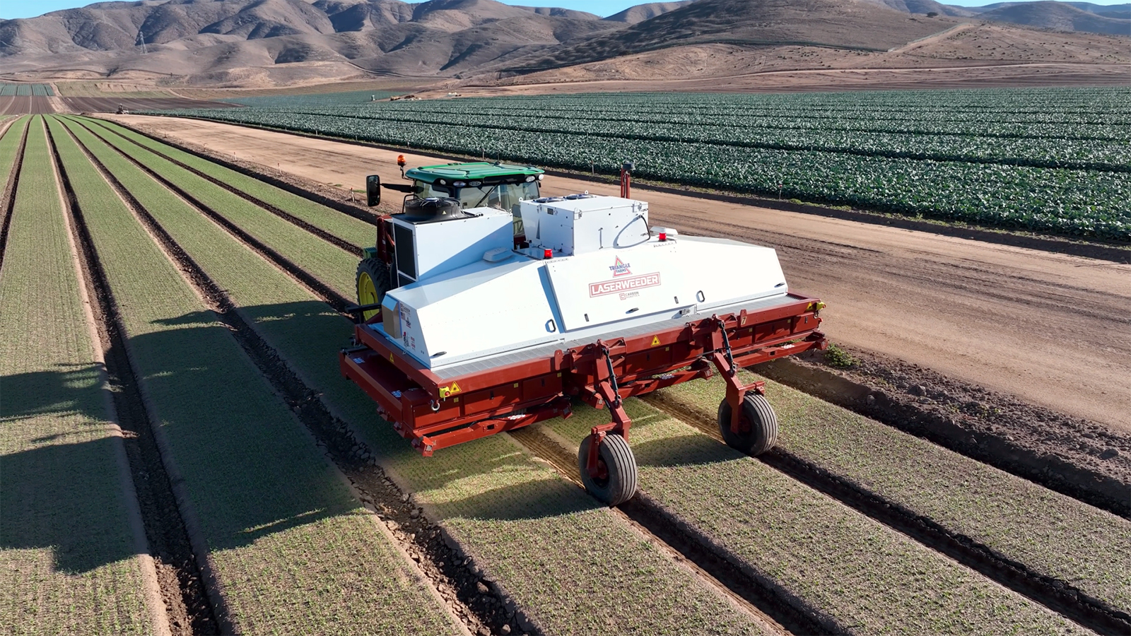 Farming robot kills 200,000 weeds per hour with lasers