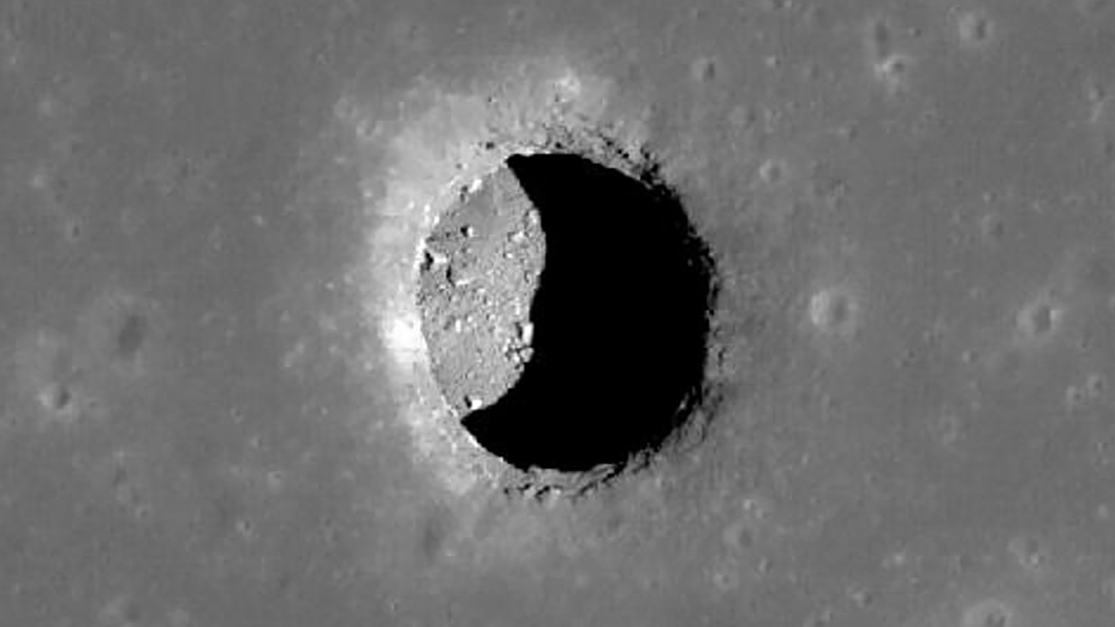 nasa moon colony